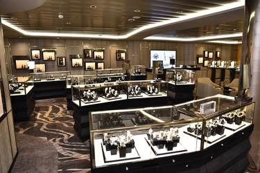 Celebrity Cruises, Celebrity Apex, Shops 3 ©CEL.jpg